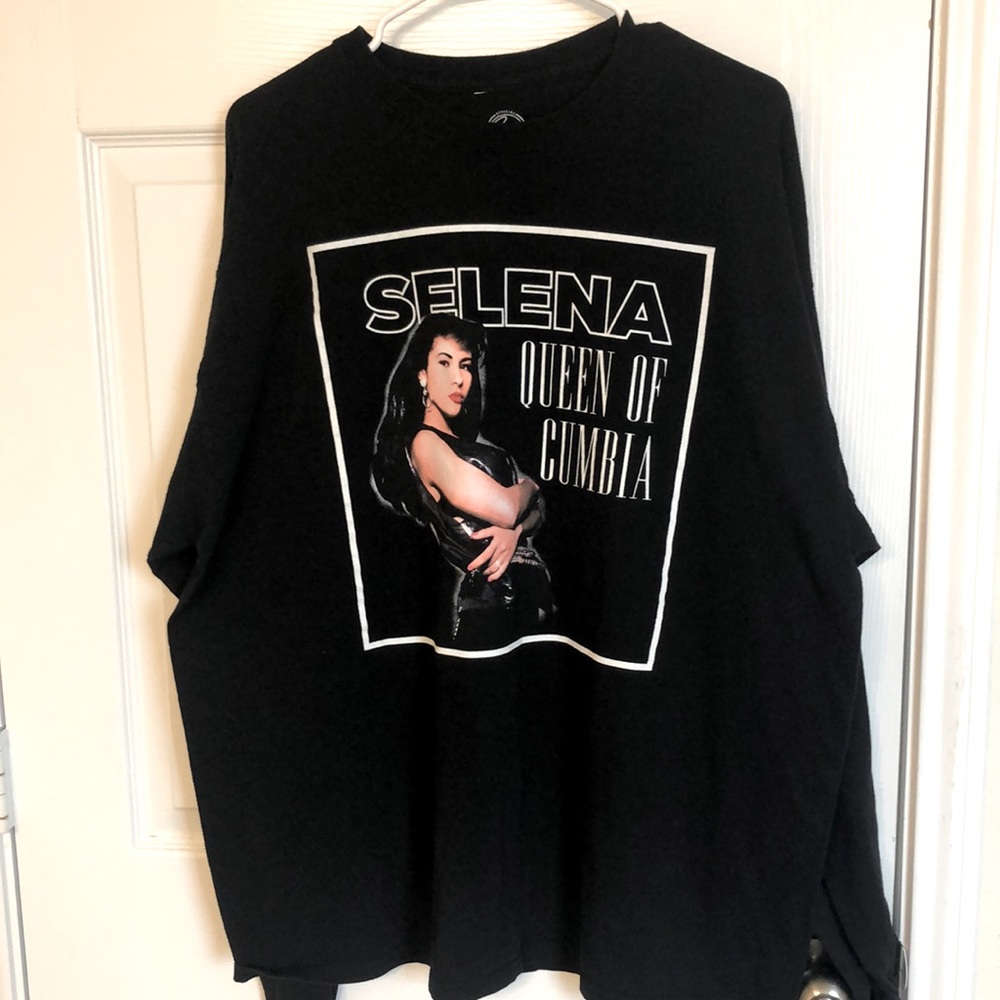 Official Selena merchandise, 100% cotton , Made in Nicaragua, I used 2 times